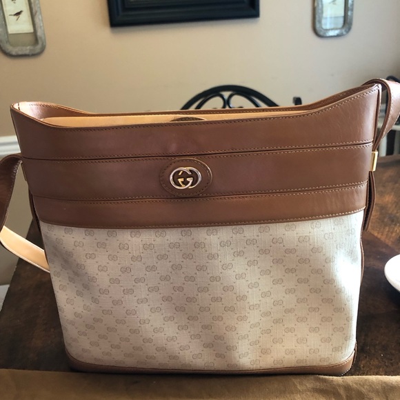 Gucci Crossbody - Picture 2 of 9